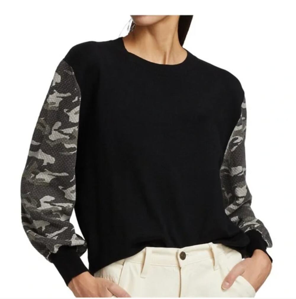 MONROW Camo Contrast-Sleeve Pullover Sweatshirt // XS
